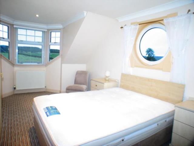  Image of 3 bedroom Semi-Detached house to rent in Bridge of Weir Road Kilmacolm PA13 at Bridge Of Weir Road Kilmacolm Inverclyde, PA13 4RU