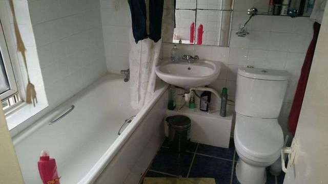  Image of 1 bedroom Flat for sale in Deptford Church Street London SE8 at Deptford Church Street  London, SE8 4SF