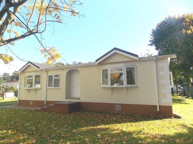  Image of 2 bedroom Detached house for sale in Doverdale Park Homes Hampton Lovett Droitwich WR9 at Doverdale Park Homes Hampton Lovett Droitwich, WR9 0NU