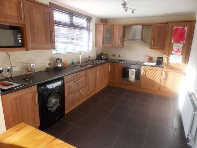  Image of 3 bedroom Terraced house to rent in Drumard Avenue Portadown Craigavon BT62 at Drumard Ave Portadown Craigavon, BT62 3TS