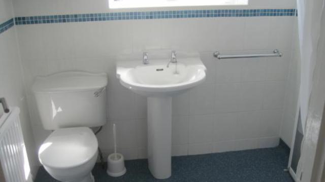  Image of 3 bedroom Semi-Detached house to rent in Duchess Road Shortstown Bedford MK42 at Bedford Beds Beds, MK42 0SF