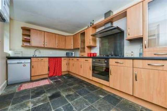  Image of 3 bedroom Terraced house to rent in Dumbarton Road Lancaster LA1 at Lancaster, LA1 3BX