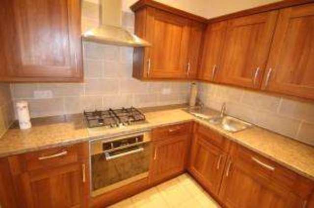  Image of 2 bedroom Flat for sale in Dundrennan Road Glasgow G42 at Glasgow Lanarkshire Pollokshaws, G42 9SB
