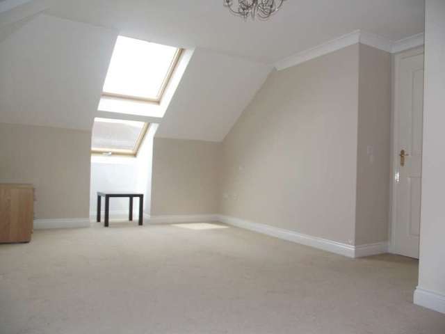  Image of 2 bedroom Detached house for sale in Twyford Road Eastleigh SO50 at Eastleigh, SO50 4BS