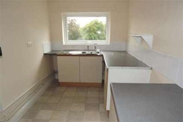  Image of 1 bedroom Flat to rent in Edith Terrace Nottingham NG7 at Nottingham, NG7 3BD