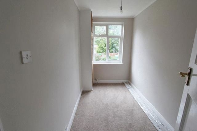  Image of 2 bedroom Maisonette for sale in Eldon Road Caterham CR3 at Eldon Road  Caterham, CR3 5JU