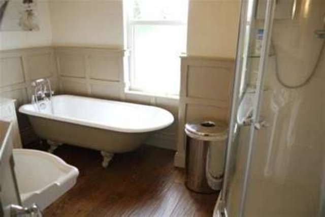  Image of 4 bedroom Semi-Detached house to rent in Epperstone Road West Bridgford Nottingham NG2 at Nottingham, NG2 7QF