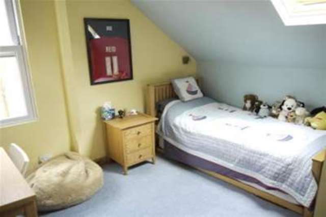  Image of 4 bedroom Semi-Detached house to rent in Epperstone Road West Bridgford Nottingham NG2 at Nottingham, NG2 7QF