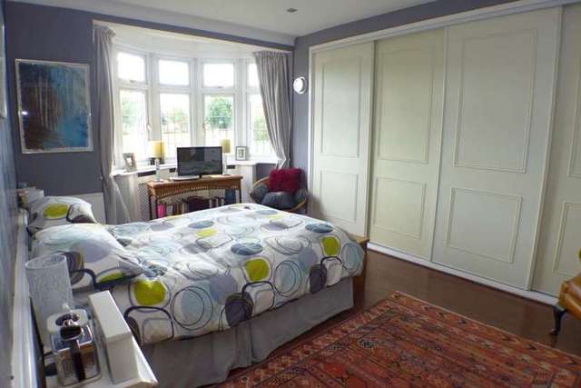  Image of 3 bedroom Semi-Detached house for sale in Faraday Avenue Sidcup DA14 at Faraday Avenue  Sidcup, DA14 4JB