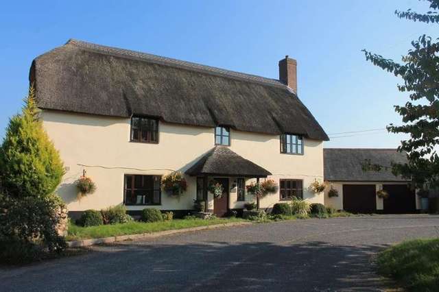  Image of 4 bedroom Detached house for sale in Fenny Bridges Fenny Bridges Honiton EX14 at Honiton Honiton Devon, EX14 3BL