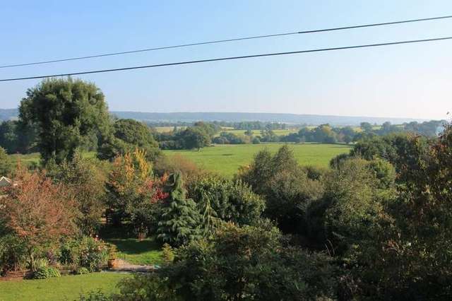  Image of 4 bedroom Detached house for sale in Fenny Bridges Fenny Bridges Honiton EX14 at Honiton Honiton Devon, EX14 3BL
