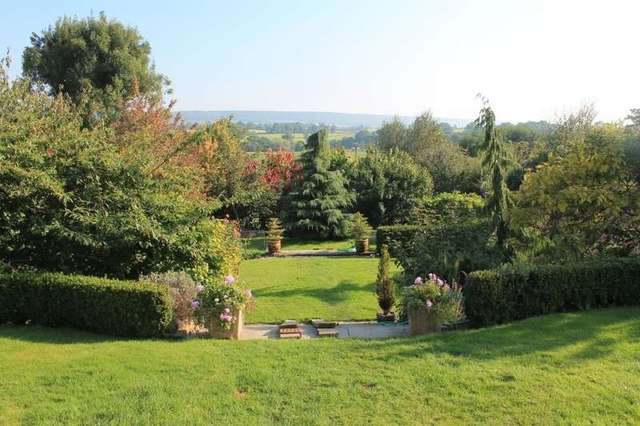  Image of 4 bedroom Detached house for sale in Fenny Bridges Fenny Bridges Honiton EX14 at Honiton Honiton Devon, EX14 3BL