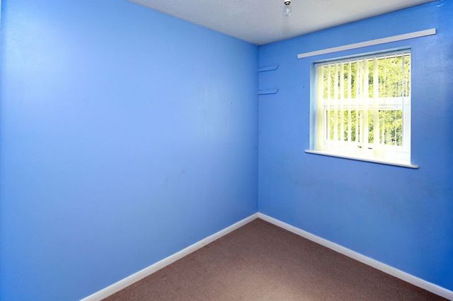  Image of 3 bedroom Semi-Detached house to rent in Fieldfare Way Telford TF4 at Fieldfare Way Aqueduct Telford, TF4 3TH