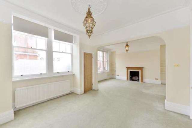  Image of 3 bedroom Flat for sale in Fitzjames Avenue London W14 at Brook Green  Olympia, W14 0RP