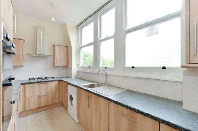  Image of 3 bedroom Flat for sale in Fitzjames Avenue London W14 at Brook Green  Olympia, W14 0RP