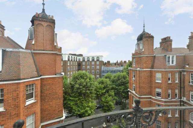  Image of 3 bedroom Flat for sale in Fitzjames Avenue London W14 at Brook Green  Olympia, W14 0RP