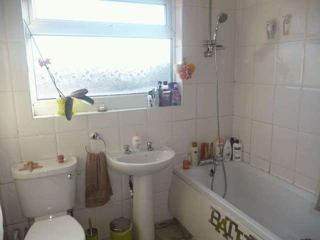  Image of 1 bedroom Flat to rent in Fitzroy Road Northfield Birmingham B31 at Fitzroy Road Northfield Birmingham, B31 5PD