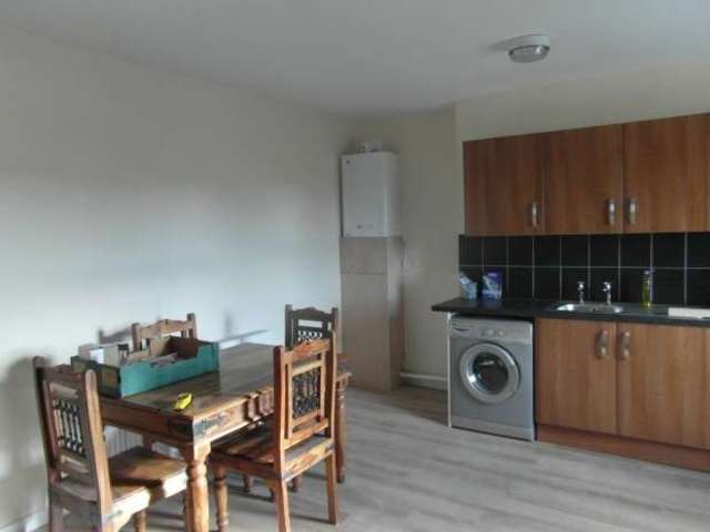  Image of 3 bedroom Flat to rent in Osmaston Road Derby DE1 at Osmaston Road  Derby, DE1 2HZ