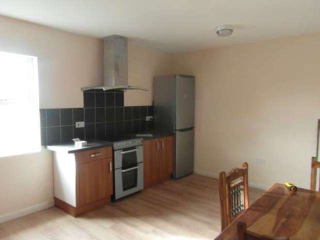  Image of 3 bedroom Flat to rent in Osmaston Road Derby DE1 at Osmaston Road  Derby, DE1 2HZ