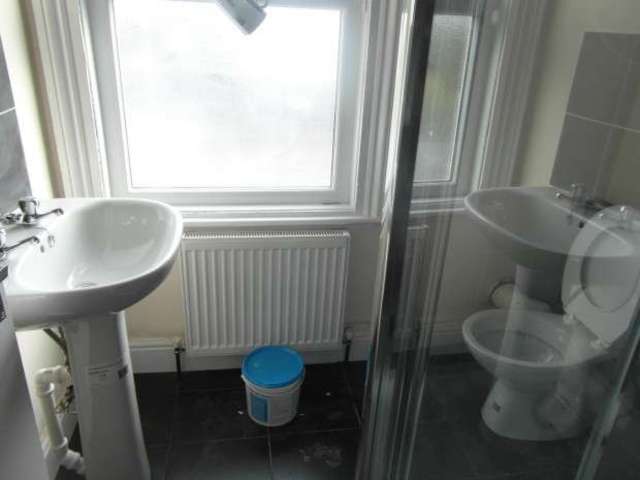  Image of 3 bedroom Flat to rent in Osmaston Road Derby DE1 at Osmaston Road  Derby, DE1 2HZ
