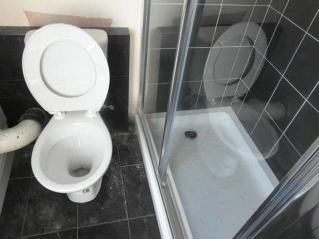  Image of 3 bedroom Flat to rent in Osmaston Road Derby DE1 at Osmaston Road  Derby, DE1 2HZ