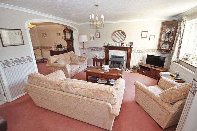  Image of 4 bedroom Detached house for sale in The Quantocks Flitwick Bedford MK45 at The Quantocks Flitwick Flitwick, MK45 1TG