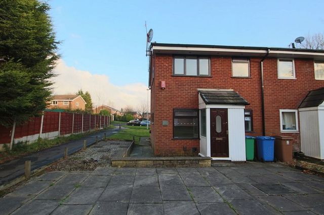  Image of 1 bedroom Semi-Detached house to rent in Foxglove Court Rochdale OL12 at Foxglove Court  Rochdale, OL12 6XF