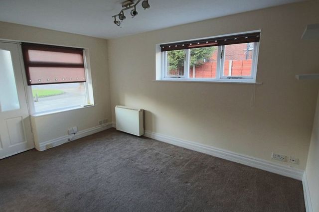  Image of 1 bedroom Semi-Detached house to rent in Foxglove Court Rochdale OL12 at Foxglove Court  Rochdale, OL12 6XF