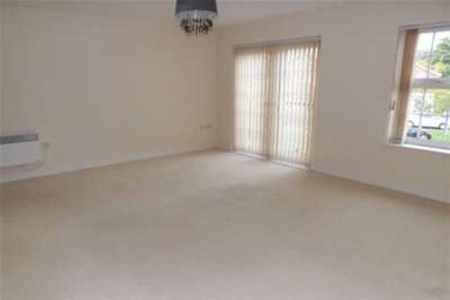  Image of 2 bedroom Flat to rent in Garden Close Poulton-Le-Fylde FY6 at Poulton-le-Fylde, FY6 7WG
