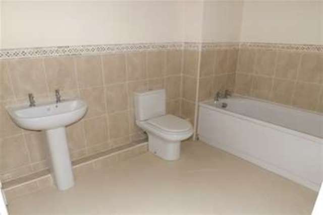  Image of 2 bedroom Flat to rent in Garden Close Poulton-Le-Fylde FY6 at Poulton-le-Fylde, FY6 7WG