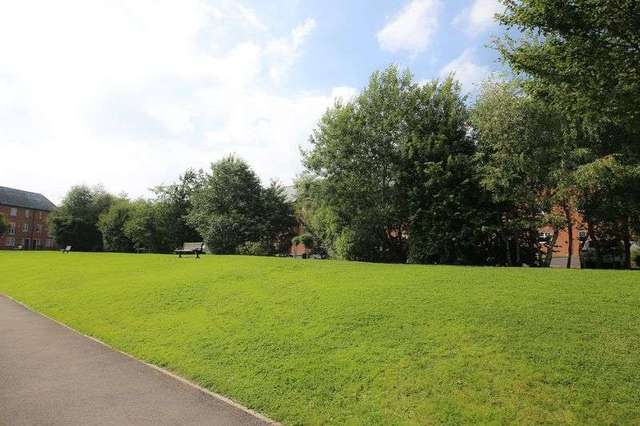  Image of 2 bedroom Flat to rent in Gardinar Close Standish Wigan WN1 at Gardinar Close Standish Wigan, WN1 2UN