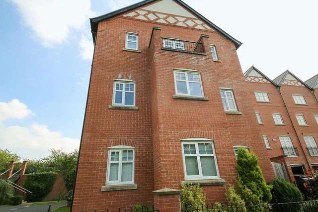 Image of 2 bedroom Flat to rent in Gardinar Close Standish Wigan WN1 at Gardinar Close Standish Wigan, WN1 2UN