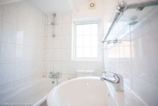  Image of 1 bedroom Apartment to rent in William Street Reading RG1 at Reading Berkshire Reading, RG1 7DE