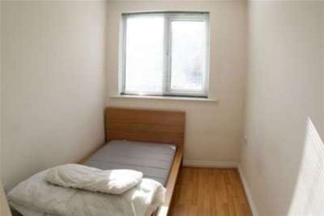  Image of 2 bedroom Flat to rent in Gladstone Street Warrington WA2 at Warrington, WA2 7LG