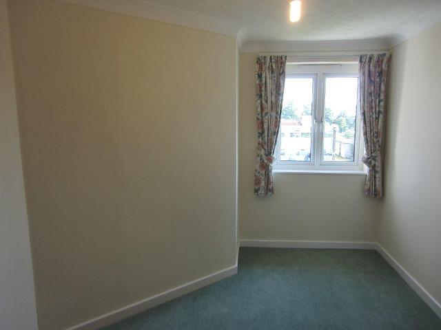  Image of 1 bedroom Apartment to rent in Velindre Road Whitchurch Cardiff CF14 at Glendower Court Phase 2 Velindre Road Cardiff, CF14 2TZ