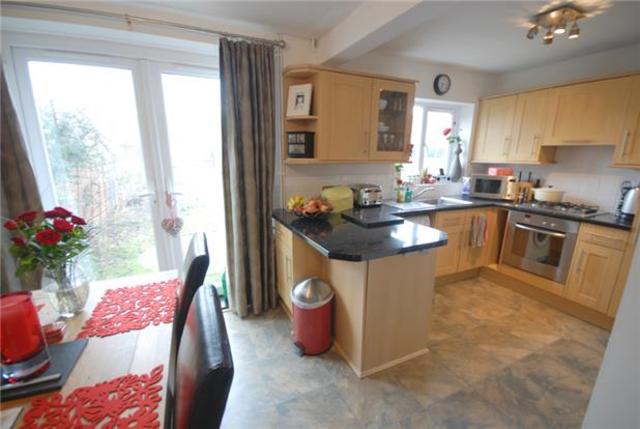  Image of 3 bedroom Semi-Detached house to rent in Gloucester Road Cheltenham GL51 at Gloucestershire, GL51 8NG