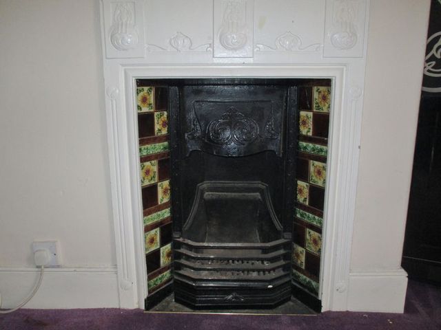  Image of 3 bedroom Terraced house for sale in Goldcroft Yeovil BA21 at Goldcroft  Yeovil, BA21 4DH