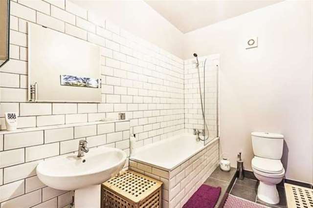  Image of 3 bedroom Terraced house for sale in Goodman Road London E10 at London, E10 6JG