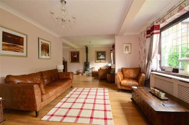  Image of 5 bedroom Detached house for sale in Headcorn Road Grafty Green Maidstone ME17 at Maidstone Kent Maidstone, ME17 2AP