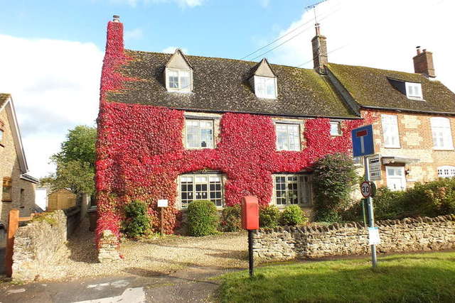  Image of 3 bedroom Semi-Detached house for sale in Danes Court Great Coxwell Faringdon SN7 at Great Coxwell Oxfordshire, SN7 7NE