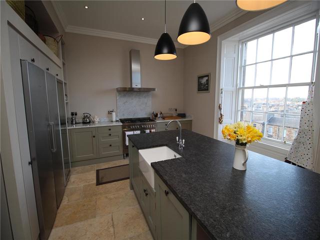  Image of 3 bedroom Flat to rent in Great King Street Edinburgh EH3 at City Centre Edinburgh Edinburgh, EH3 6QH