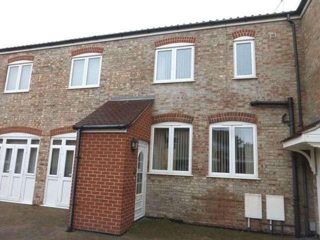  Image of 2 bedroom Terraced house to rent in Kitchener Road Great Yarmouth NR30 at Kitchener Road  Great Yarmouth, NR30 4HR