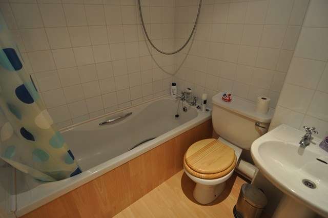  Image of 2 bedroom Property to rent in Greenbank Barnt Green Birmingham B45 at Greenbank Barnt Green Birmingham, B45 8DH
