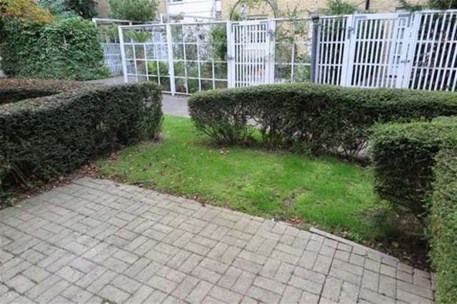  Image of 2 bedroom Maisonette to rent in Princes Court London SE16 at Surrey Quays, SE16 7TD