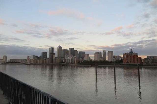  Image of 2 bedroom Maisonette to rent in Princes Court London SE16 at Surrey Quays, SE16 7TD
