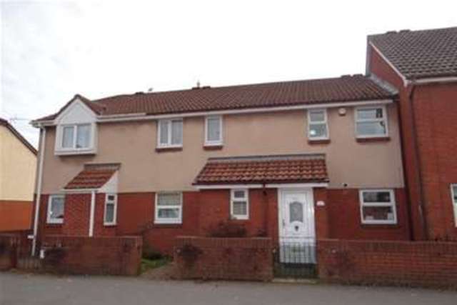  Image of 2 bedroom Detached house to rent in Greetham Street Southsea PO5 at Southsea, PO5 4LE