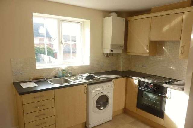  Image of 2 bedroom Flat to rent in Walker Road Walsall WS3 at Walker Road  Walsall, WS3 1JZ