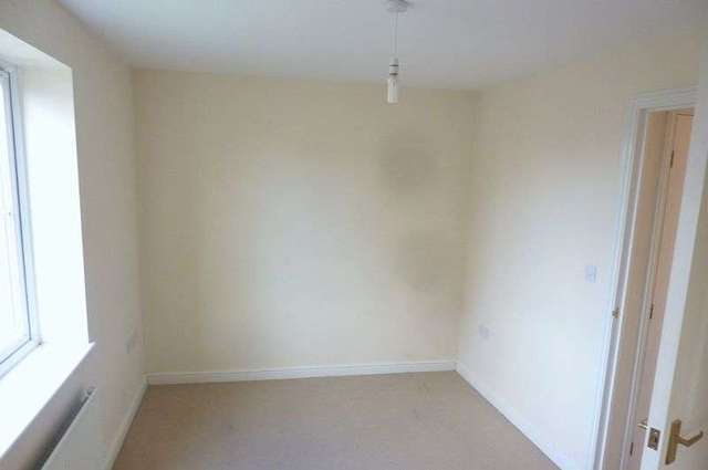  Image of 2 bedroom Flat to rent in Walker Road Walsall WS3 at Walker Road  Walsall, WS3 1JZ