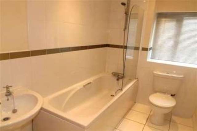 Image of 2 bedroom Property to rent in Haller Close Armthorpe Doncaster DN3 at Doncaster, DN3 2FF