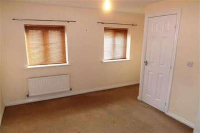  Image of 2 bedroom Property to rent in Haller Close Armthorpe Doncaster DN3 at Doncaster, DN3 2FF